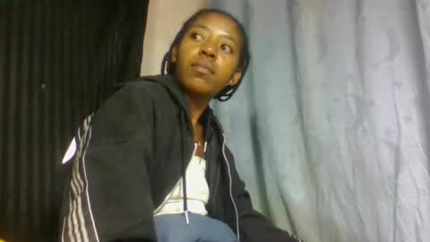 doloresslu online show from 6, 3, 2026