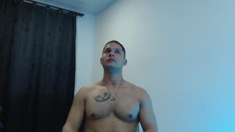 Snapshot of dom_craw chatting on 16, 12, 2024 Domimick Crawford online show from 16, 12, 2024