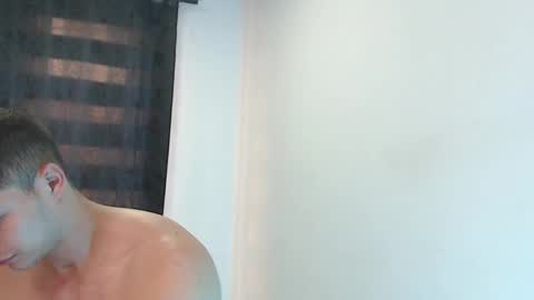 Snapshot of dom_craw chatting on 16, 2, 2025 Domimick Crawford online show from 16, 2, 2025