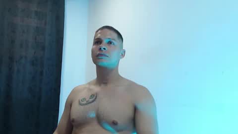 Snapshot of dom_craw chatting on 23, 2, 2025 Domimick Crawford online show from 23, 2, 2025