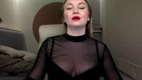 Snapshot of dom_mummy chatting on 18, 1, 2025 DOM MUMMY online show from 18, 1, 2025