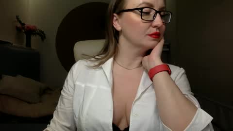 Snapshot of dom_mummy chatting on 23, 2, 2025 DOM MUMMY online show from 23, 2, 2025