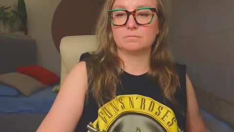 DOM MUMMY online show from 24, 5, 2026