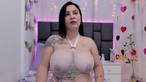 Snapshot of domina0 chatting on 5, 3, 2025 domi online show from 5, 3, 2025