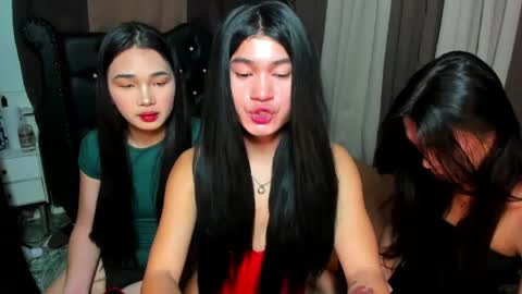 Snapshot of dominant_thea chatting on 7, 5, 2026 THEA online show from 7, 5, 2026