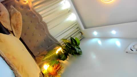 Snapshot of dominantgoddessontop chatting on 3, 3, 2025 CALL ME BABY BELLA online show from 3, 3, 2025