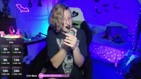 Snapshot of dominantman18064 chatting on 15, 11, 2025 Bigbearnbunnyboy online show from 15, 11, 2025