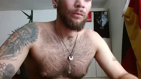 Logan - INDEPENDET MODEL online show from 10, 4, 2026