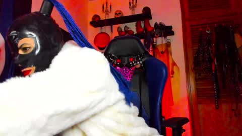 Dom Blue online show from 11, 1, 2025