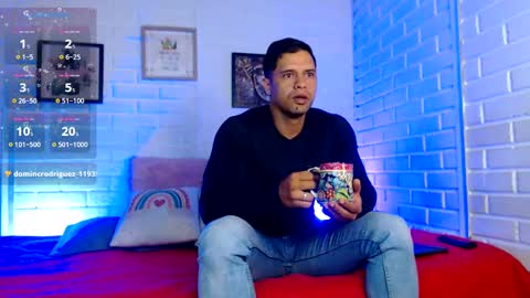 Snapshot of dominc_berry chatting on 13, 10, 2025 Dominc berry online show from 13, 10, 2025