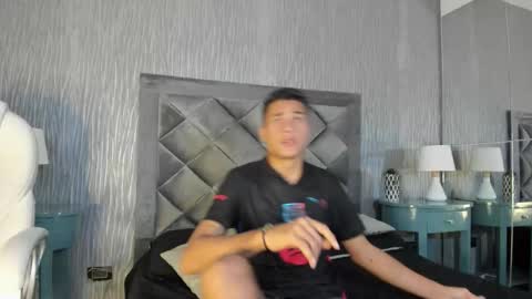 dominic_burk online show from 7, 11, 2025