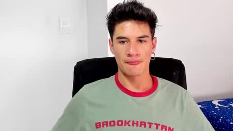 Snapshot of dominic_radccliffe chatting on 1, 12, 2025 Your real love online show from 1, 12, 2025