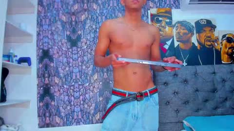 dominic_smith_ online show from 6, 2, 2025