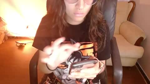  online show from 22, 4, 2026