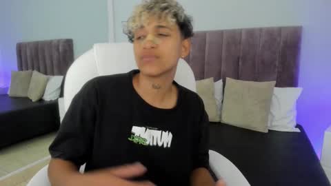 Dominick  online show from 12, 2, 2025