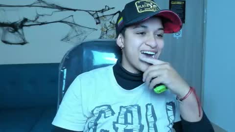 Dominick  online show from 21, 10, 2025