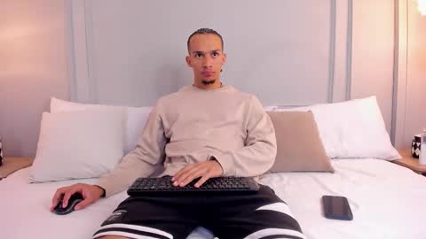 Dominick Star online show from 11, 11, 2025