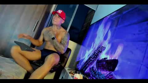 Snapshot of dominiofit chatting on 12, 3, 2025 Only fans Ronnie col---InstaRonniecolleman  online show from 12, 3, 2025