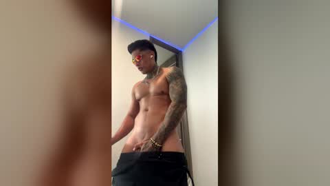 Only fans Ronnie col---InstaRonniecolleman  online show from 3, 5, 2026