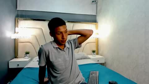 Snapshot of domminick18 chatting on 27, 9, 2025 Domminick18 online show from 27, 9, 2025