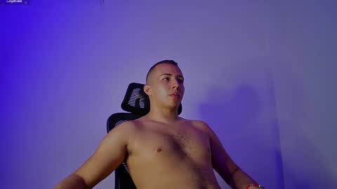 Snapshot of donathoo chatting on 26, 2, 2025 Donat Independent Model online show from 26, 2, 2025