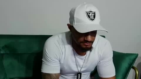 Gifted online show from 25, 2, 2026