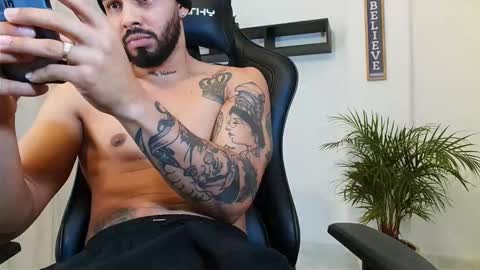 Snapshot of donn_cruz chatting on 2, 10, 2025 Victor online show from 2, 10, 2025