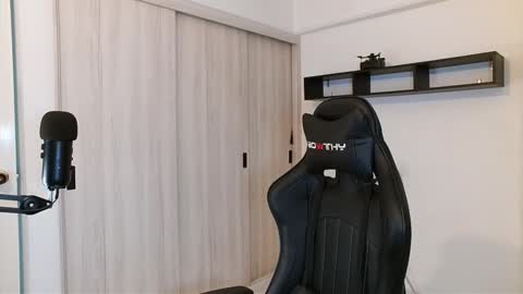 Snapshot of donn_cruz chatting on 3, 10, 2025 Victor online show from 3, 10, 2025