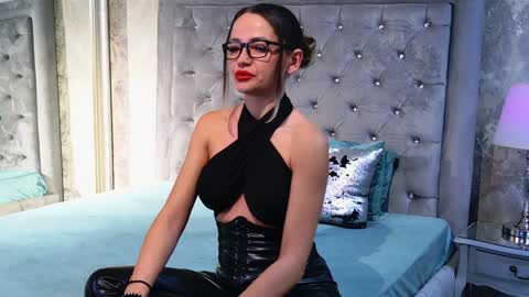 Snapshot of donna_klein chatting on 14, 12, 2024 Donna online show from 14, 12, 2024
