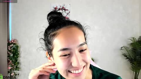 Aura online show from 26, 9, 2025