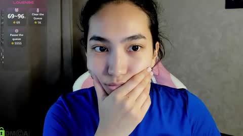 Aura online show from 25, 11, 2025