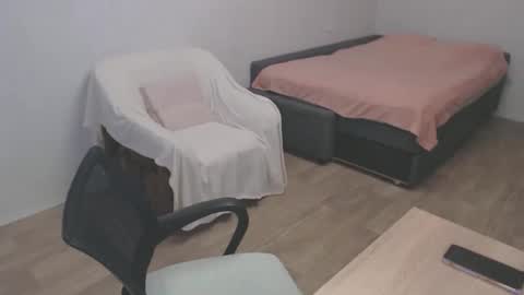 DonnaMagdalena online show from 9, 11, 2025