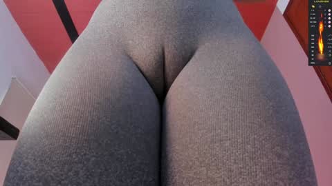 Paula DiazGMT-5 0730 - 1400 online show from 27, 1, 2025