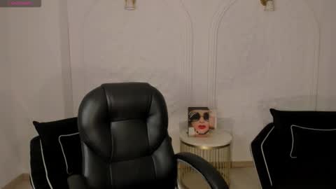 Snapshot of donnastonne chatting on 21, 9, 2025 Donna Stonne online show from 21, 9, 2025