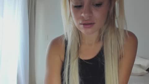 Snapshot of donnna19 chatting on 28, 2, 2025 Donatella online show from 28, 2, 2025
