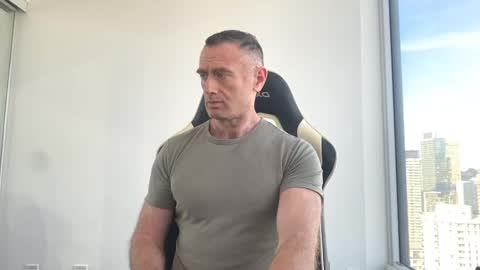 Snapshot of donnybasilisk chatting on 10, 10, 2025 Donny online show from 10, 10, 2025