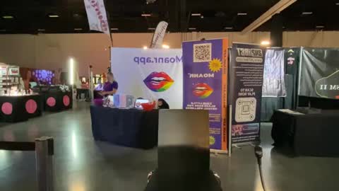 Snapshot of donnybasilisk chatting on 8, 11, 2025 Donny online show from 8, 11, 2025