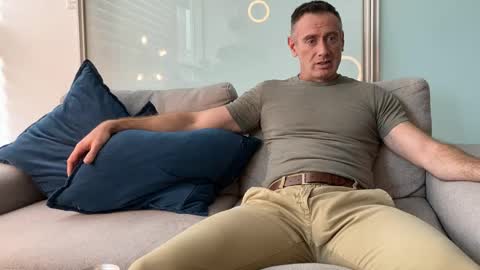 Snapshot of donnybasilisk chatting on 27, 11, 2025 Donny online show from 27, 11, 2025