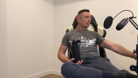 Snapshot of donnybasilisk chatting on 14, 12, 2025 Donny online show from 14, 12, 2025