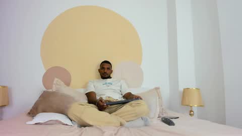 donovan_brown online show from 6, 10, 2025