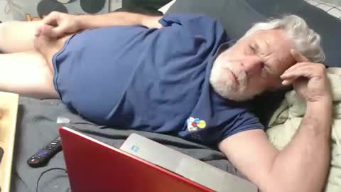 cummingdoouug online show from 19, 5, 2026