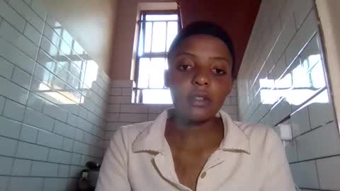 dora05191 online show from 9, 9, 2025