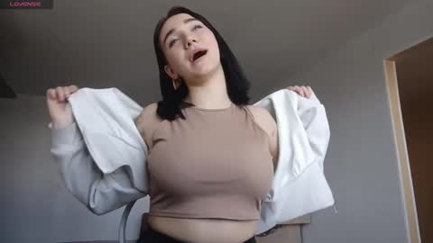 Jacqueline online show from 13, 3, 2026