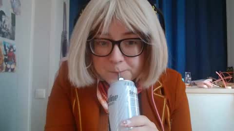 Snapshot of doriabodford chatting on 31, 10, 2025 Lola online show from 31, 10, 2025