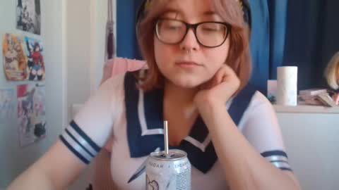 Snapshot of doriabodford chatting on 16, 11, 2025 Lola online show from 16, 11, 2025