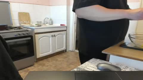 menu  below online show from 9, 5, 2026