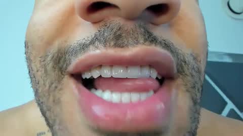 Dorian Fenix online show from 2, 2, 2026