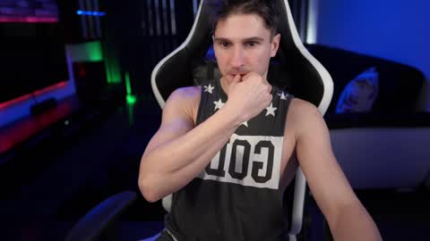 Snapshot of dorianreyes chatting on 8, 2, 2025 Dorian Reyes online show from 8, 2, 2025