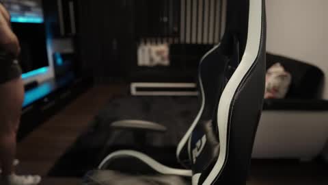 Snapshot of dorianreyes chatting on 19, 2, 2025 Dorian Reyes online show from 19, 2, 2025