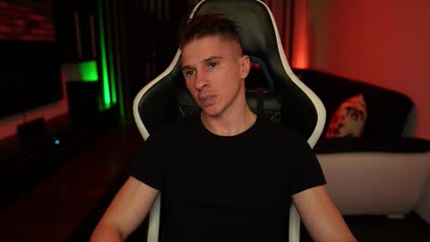 Snapshot of dorianreyes chatting on 30, 9, 2025 Dorian Reyes online show from 30, 9, 2025